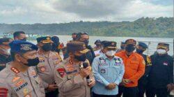 Kalapas Pasir Putih Dampingi Kakanwil Jateng Tinjau Kapal Terbakar di Dermaga Wijayapura Cilacap