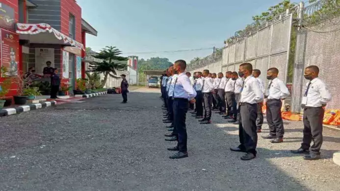 kalapas kelas IIa melepas apel keberangkatan cpns