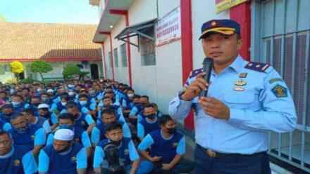 Kalapas dan Jajaran Struktural Lapas Kelas IIB Cilacap Berikan Pengarahan dan Sosialisasi Terkait Peri Kehidupan di Lapas
