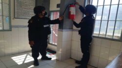 Mitigasi Resiko, Siap Siaga Kamtib Lapas Pasir Putih Lakukan Pengecakan APAR