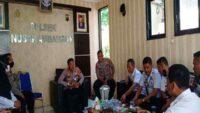 Pererat Silaturahmi Setelah Lebaran, Bapas Berkunjung ke Polsek Nusakambangan