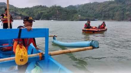 Satu Orang Nelayan Hilang di Kebumen Usai Terjatuh Dari Buritan Kapal