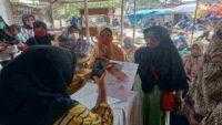 823 Warga Desa Bantarsari, Terima BLT BBM
