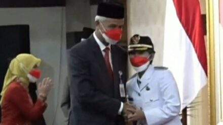 Ganjar Pranowo Lantik Pejabat Bupati Cilacap