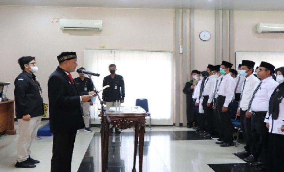 Pengambilan Sumpah Jabatan Anggota PPK Kabupaten Cilacap