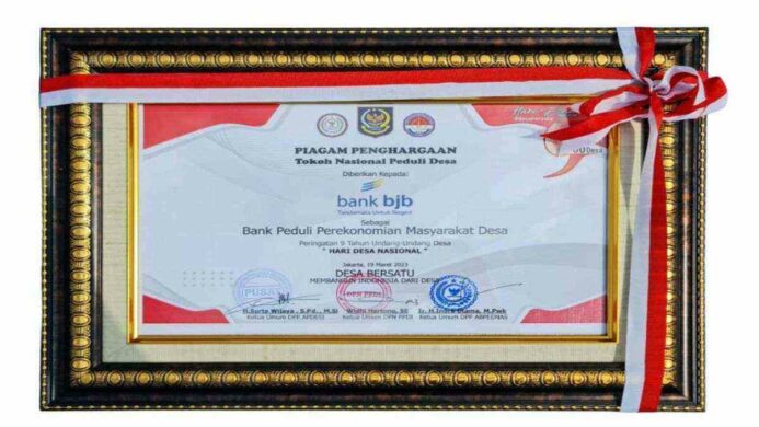 bank bjb raih piagam penghargaan tokoh nasional peduli desa