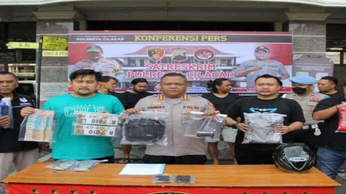 Polresta Cilacap Melakukan Press Release Pelaku Curas Indomart di Nusawungu