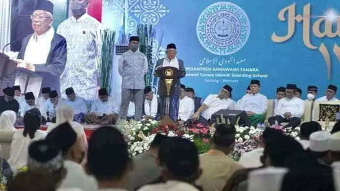 KH Maruf Amin di Acara Haul Syekh Nawawi al Banatani