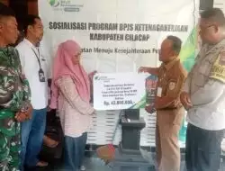 BPJS ketenagakerjaan Serahkan Santunan JKM di Desa Kamulyan Bantarsari