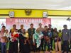 Mabes TNI Salurkan Bantuan Sosial berupa Paket Sembako kepada Warga Mujur Lor, Kroya