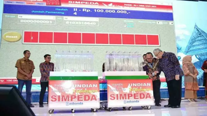 nasabah bank bjb bawa pulang hadiah jutaan rupiah pada undian nasional simpeda di makassar