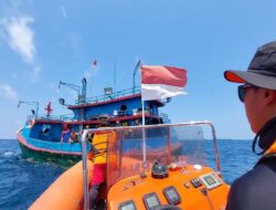 Basarnas Evakuasi 5 ABK di Perairan Nusakambangan karena Kapal Mati Mesin