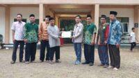 LAZISMU UMS Serahkan Bantuan ke PPMTQ Darussalam Slinga Purbalingga