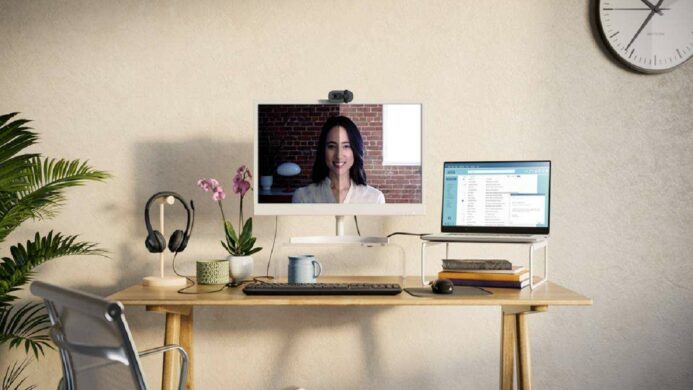 logitech hadirkan brio 100 full hd webcam buat meeting lebih optimal