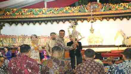 Meriahkan HUT Ke 78 TNI, Kodim Cilacap Gelar Wayang Kulit Lakon Bimo Krido