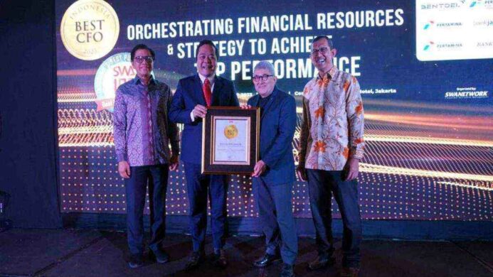direktur keuangan pgeo raih penghargaan indonesia best cfo 2023