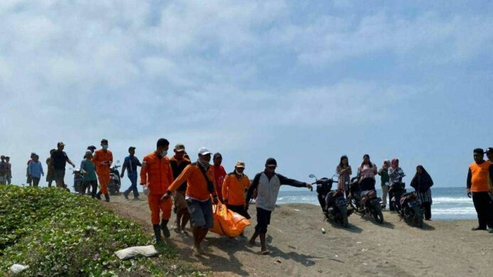 Jasad Nelayan Pencari Ubur Ubur ditemukan di Perairan Lengkong Cilacap