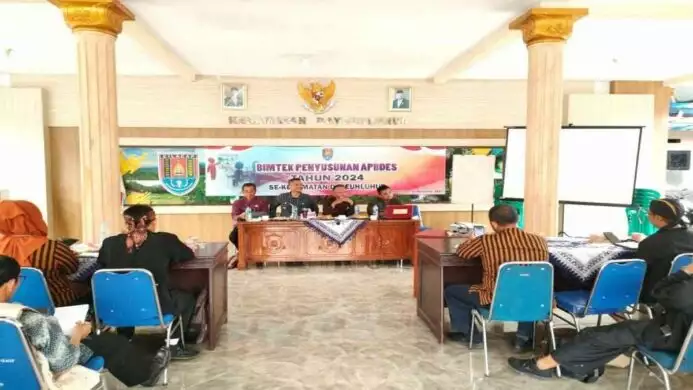 Bimtek Penyusunan APBDes Tahun 2024 se-Kecamatan Dayeuhluhur