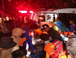 Kapal Terbalik 2 Nelayan Terjatuh di Perairan Pantai Glempang Pasir Cilacap