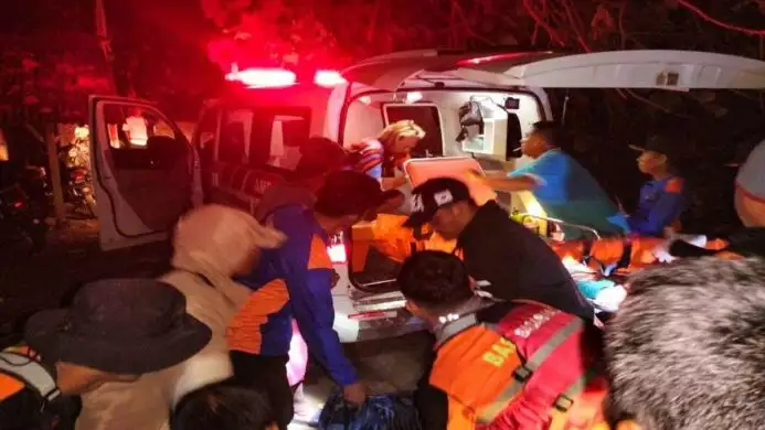 satu korban perahu terbalik di glempang pasir berhasil dievakuasi tim sar gabungan
