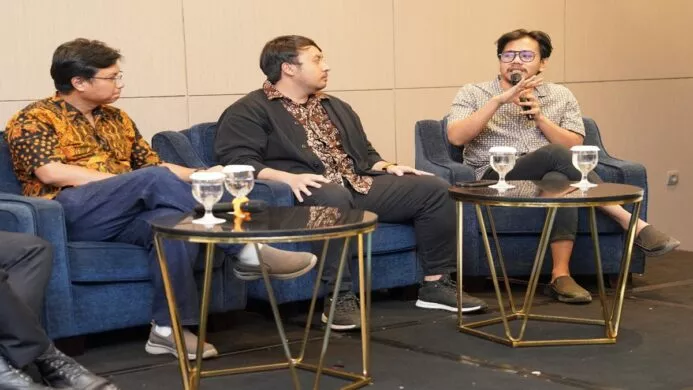 pemasangan baliho politik di area publik dinilai mengganggu dan tak efektif