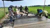 Kodim 0703 Cilacap Kebut Pembangunan Jalan Rabat Beton