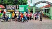 Bulan Penuh Berkah Koramil Adipala Bersama IGTKI Berbagi Takjil