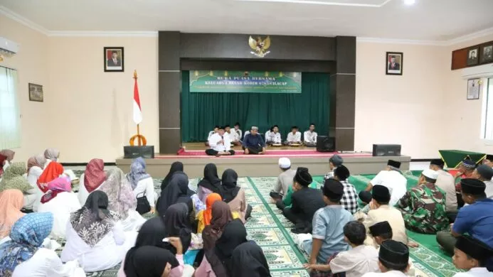 dandim ajak keluarga besar kodim 0703 cilacap buka bersama