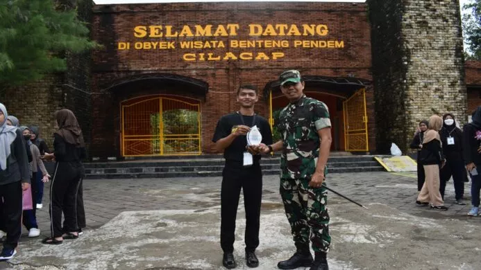 dandim 0703 cilacap ajak generasi muda telusuri sejarah kuno benteng pendem