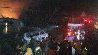 Mobil APV Membawa 2 Jeriken BBM Terbakar di Banyumas, 1 Rumah Ikut Tersambar