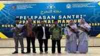 Ketua LPP PWM Jateng Sampaikan 4 Tas pada Wisuda Perdana PPM KH Mas Mansur Brebes