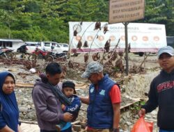 KKLR Sulsel Kembali Salurkan 300 Porsi Nasi Kotak untuk Warga Korban Banjir di Desa Kadundung Luwu