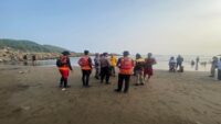 Remaja Asal Pekuncen Banyumas Terseret Ombak Pantai Jetis Cilacap