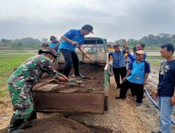 Pj Bupati dan Paguyuban Kadus Kabupaten Cilacap Melaksanakan Baksos di Lokasi TMMD