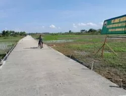 Bahagianya Aris Menyusuri Jalan Baru Hasil Program TMMD Sengkuyung Tahap II Kodim Cilacap
