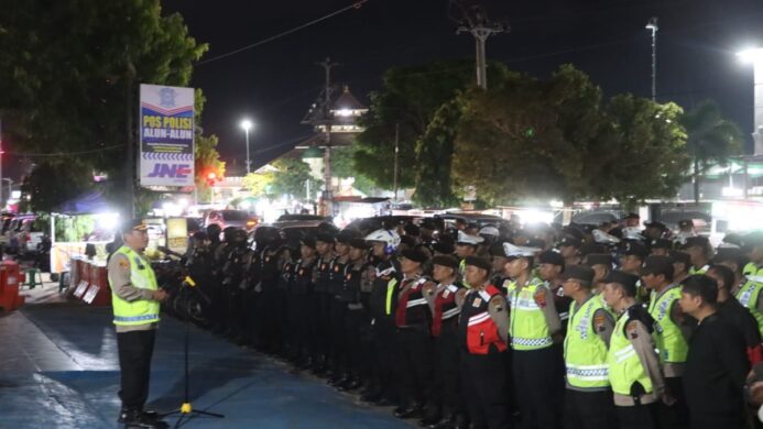 ratusan personel polisi diterjunkan amankan malam takbir dan sholat iduladha di kabupaten cilacap