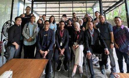 Plugo Bersama Revolusi Lokal dan Transcosmos Indonesia Dorong UMKM Memaksimalkan Pemasaran Digital