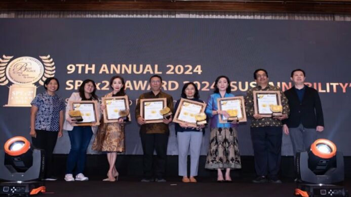 Dokumentasi Para Pemenang SPEx2 Award 2024 QuBisa