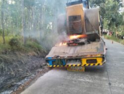 Begini Kronologi Truk Berisi Tundem Roller Terbakar di Cilacap