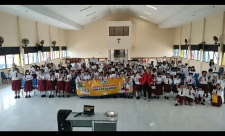 Workshop Teknik Presentasi Bersama Priska Sahanaya dan Didukung Agatis serta Pronas di SD dan SMP Vianney