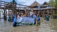 Program CSR PT Orico Balimor Finance Tanam 1.000 Mangrove di Ekowisata Mangrove Wonorejo Surabaya