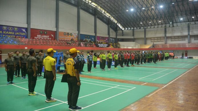 cari atlet badminton berbakat di kalangan prajurit korem wijayakusuma gelar kejuaraan badminton