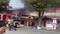 Warung Mie Ayam dan Sembako di Jalan MT Haryono Cilacap Terbakar