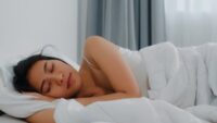 Pembalut Malam, Solusi Tidur Nyenyak Tanpa Khawatir Bocor