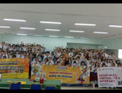 Pelatihan Public Speaking Bersama Coach Priska Sahanaya di SD dan SMP Tarsisius 1: Membangun Generasi Berprestasi Bersama PRONAS, AGATIS, dan SINOTIF