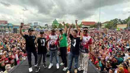 Jalan Sehat AMCM, Diikuti Ribuan Peserta