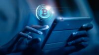 Bitcoin atau Emas: Aset Mana yang Lebih Menjanjikan di Masa Depan?