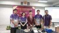 Dorong Penurunan Emisi, Siswa BINUS SCHOOL Bekasi Hadirkan Lampu Tenaga Surya di Bekasi