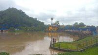 Ada Resiko Saat Wisata Di Pinggir Sungai, Apa Saja ?