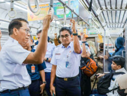 Dirut KAI Tinjau Pelaksanaan Layanan Kartu Disabilitas di Stasiun Manggarai